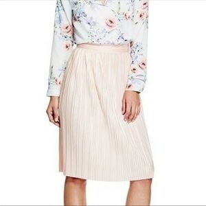 NWT Guess pink pleated mid length mid rise back zipper skirt XS